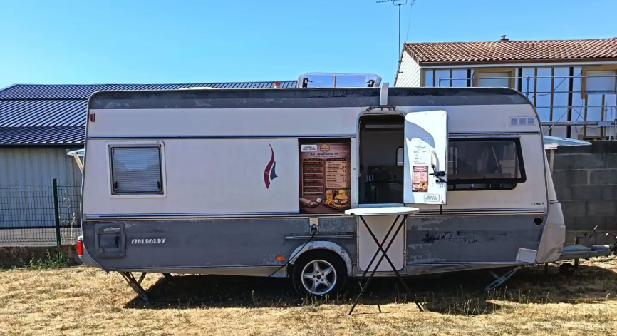 Le food truck La Camaraderie 49 installé à Chemillé-en-Anjou